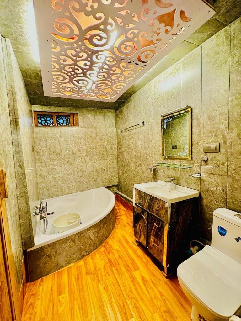 The Heritage Safina Group Of Houseboats Srīnagar Exterior foto