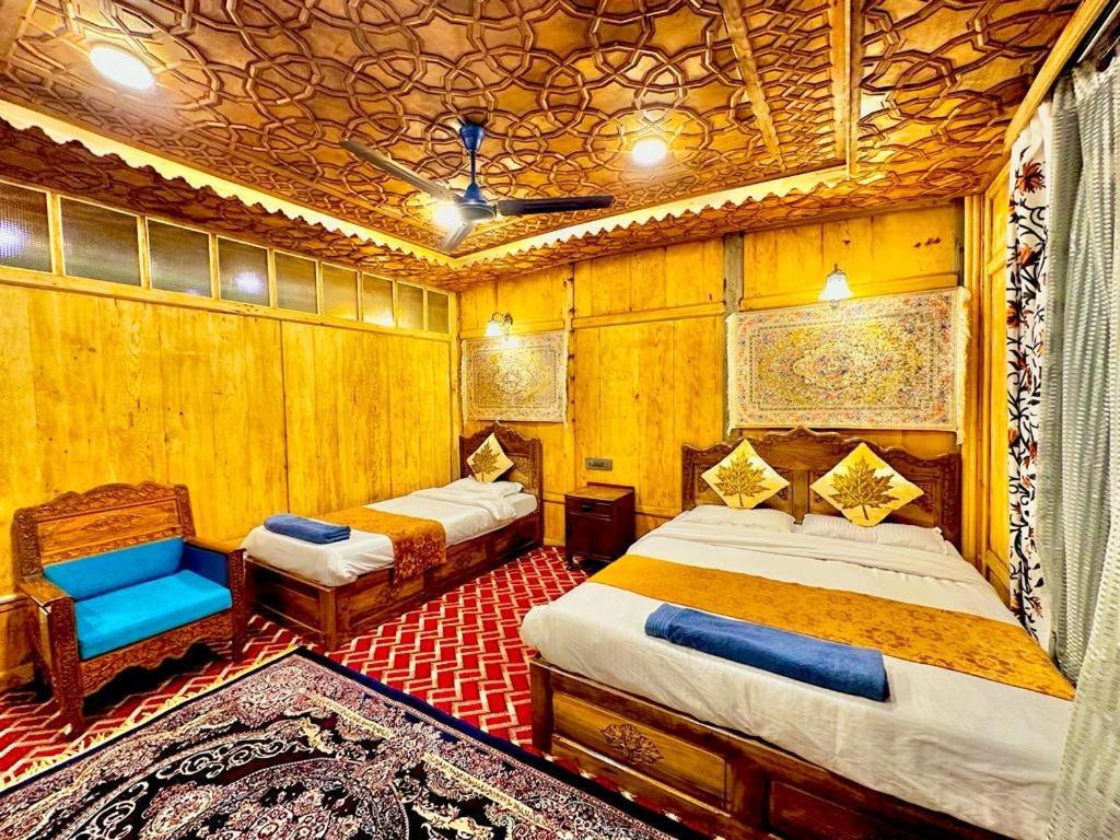 The Heritage Safina Group Of Houseboats Srīnagar Exterior foto